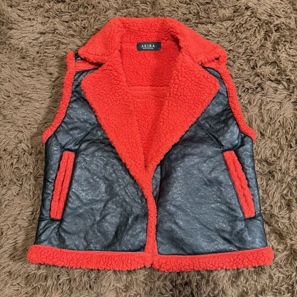 AKIRA Red Sherpa Faux Leather Moto Vest Women’s Small Black Biker